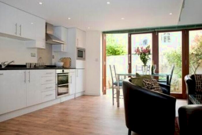 1 Bedroom Flat To Rent In Circus Street, Oxford, OX4