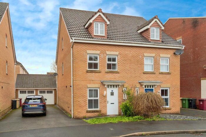 3 Bedroom House To Rent In Abbeylea Drive, Westhoughton, BL5