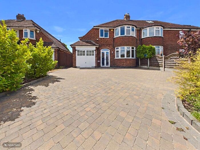 4 Bedroom Semi Detached House For Sale In Denholm Road, Sutton Coldfield, B73