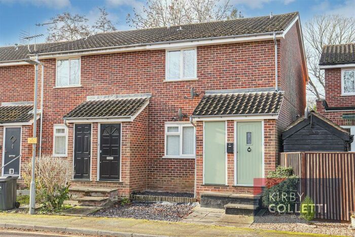 1 Bedroom Maisonette To Rent In Millstream Close, Hertford, SG14