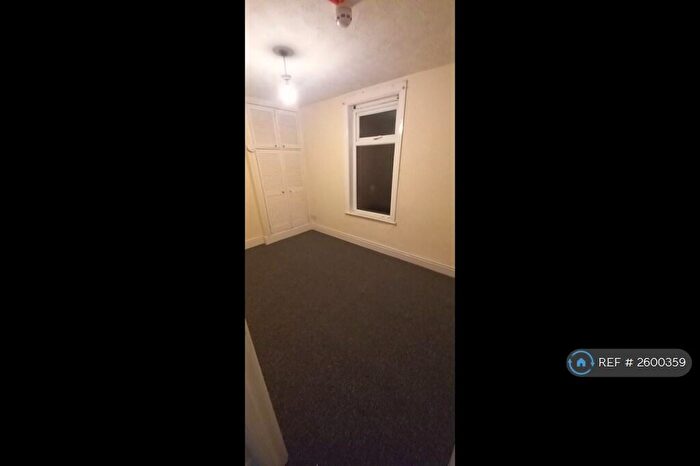 1 Bedroom Flat To Rent In Seabank Road, Southport, PR9