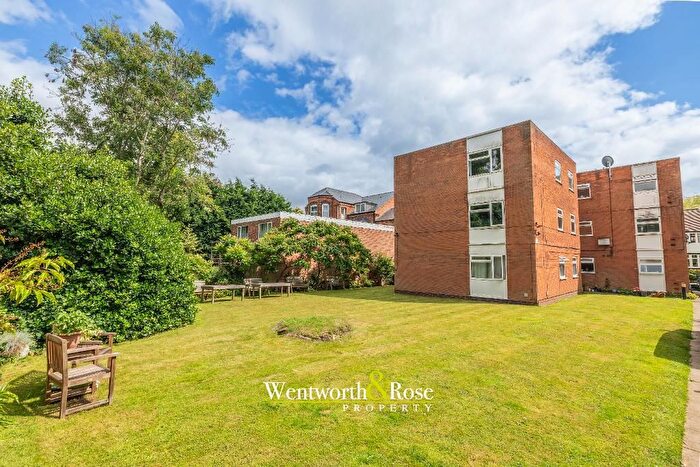 2 Bedroom Flat To Rent In Wentworth Road, Harborne, Birmingham, B17