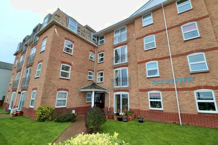 2 Bedroom Flat To Rent In Ocean View, Princes Esplanade, Walton-on-the-Naze, CO14