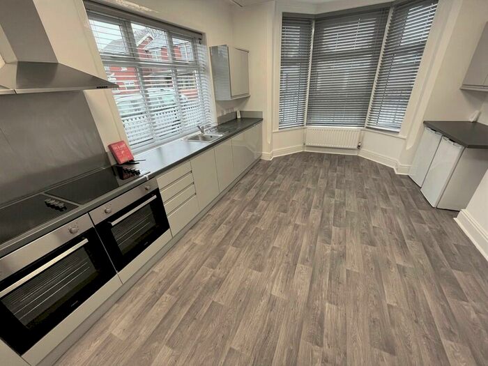 1 Bedroom Apartment To Rent In Holmfield Road, Fulwood, PR2