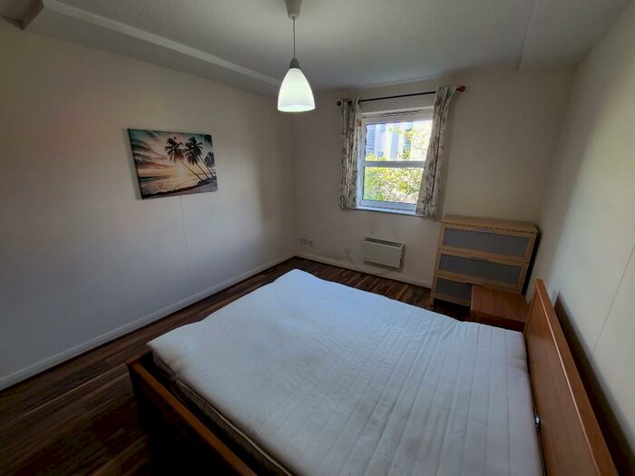 1 Bedroom Apartment To Rent In Melrose Apartment, Hathersage Road, Manchester, Greater Manchester, M13