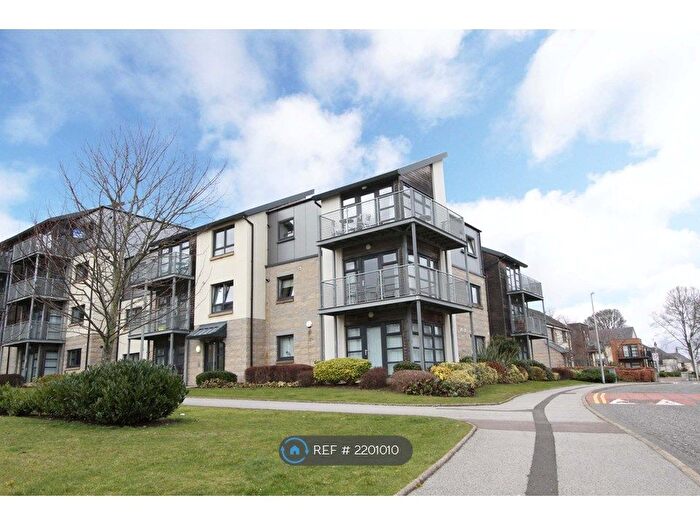 3 Bedroom Flat To Rent In Tailor Place, Aberdeen, AB24