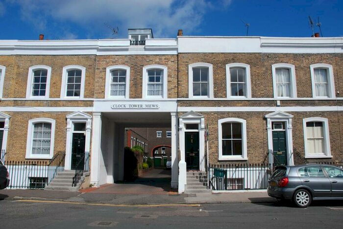 2 Bedroom Maisonette To Rent In Arlington Avenue, Angel, London, N1