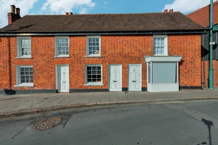 2 Bedroom Flat To Rent In Church Street, Rayleigh SS6