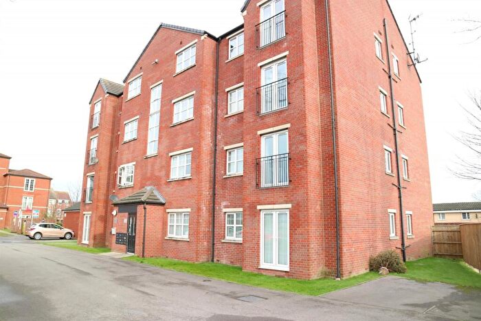 2 Bedroom Apartment For Sale In Lambwath Hall Court, Hull, HU7