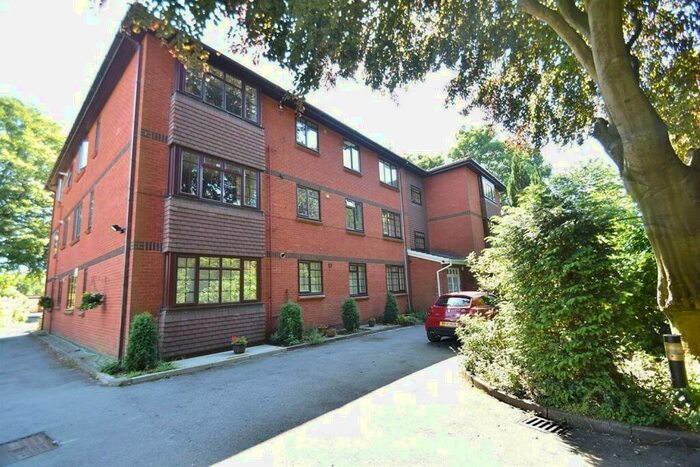 2 Bedroom Apartment To Rent In Brooklands Road, Sale, M33