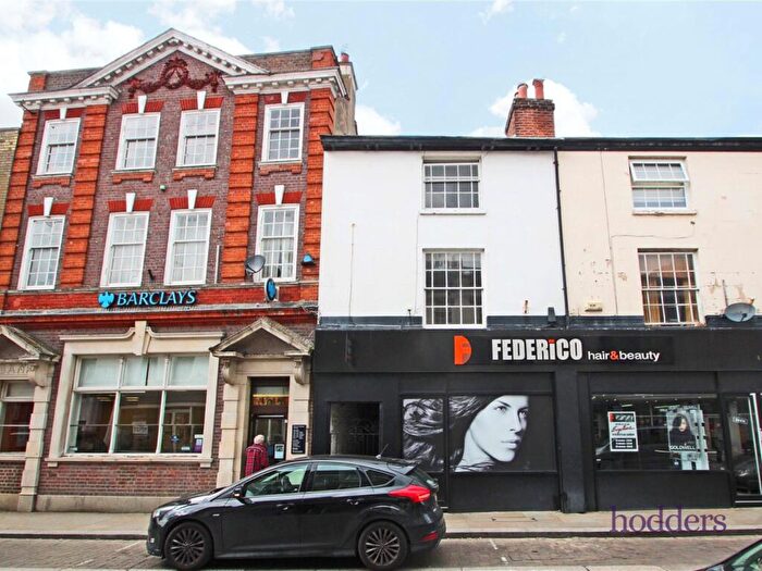 1 Bedroom Apartment To Rent In Surrey, KT16