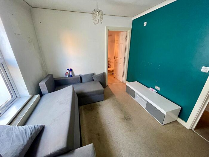 1 Bedroom Apartment To Rent In Clarendon Road, Luton, LU2