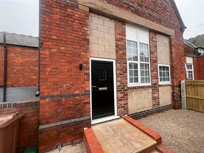2 Bedroom Town House To Rent In School Street, Church Gresley, Swadlincote, DE11