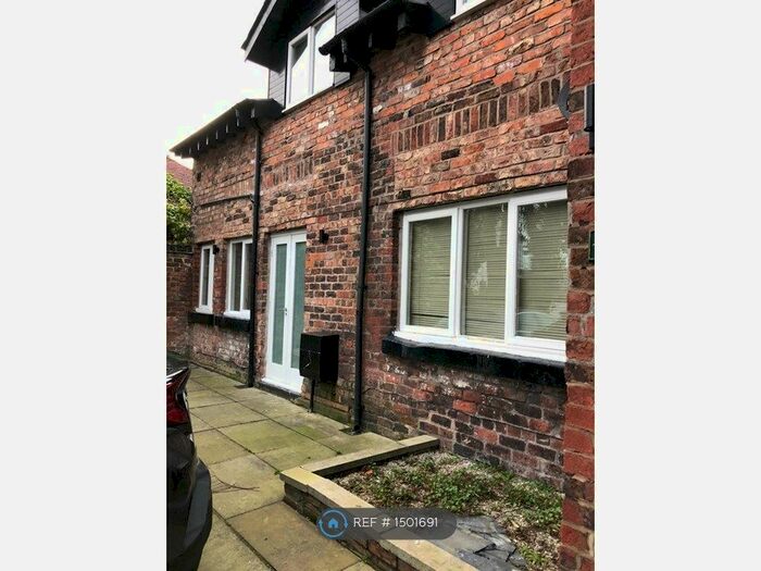 2 Bedroom Flat To Rent In Litherland Park, Liverpool, L21