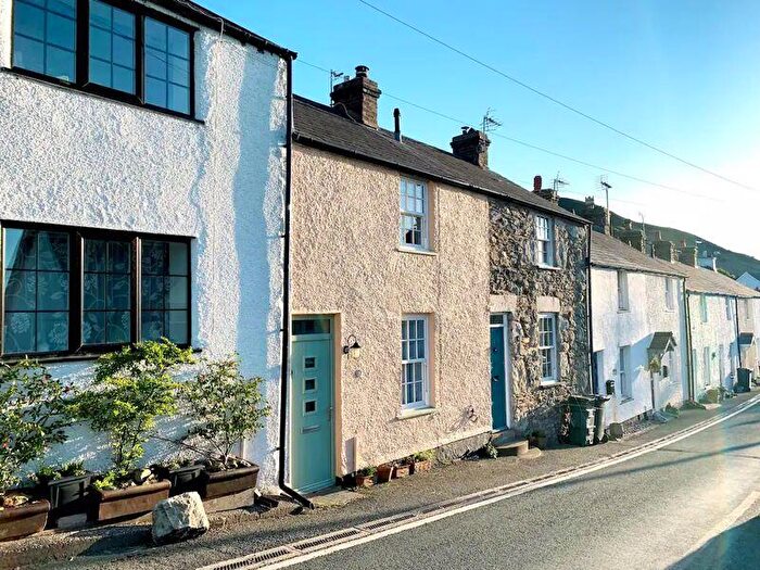 2 Bedroom Terraced House For Sale In Tanrallt Cottages, Dwygyfylchi, LL34