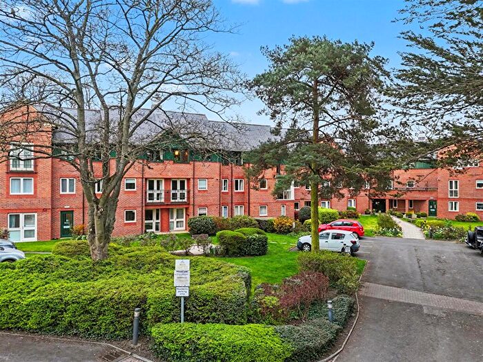 1 Bedroom Apartment For Sale In Squires Court, Cockerton, Darlington, DL3