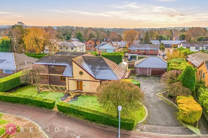 5 Bedroom Detached House For Sale In Bowling Green Way, Bamford, Rochdale, OL11