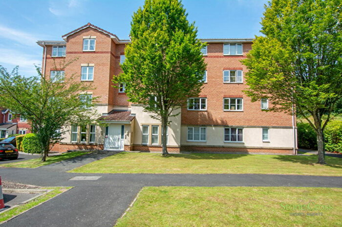 2 Bedroom Apartment For Sale In Porterfield Drive, Tyldesley, M29