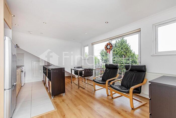 1 Bedroom Flat To Rent In Rosemary Avenue, Finchley Central., N3