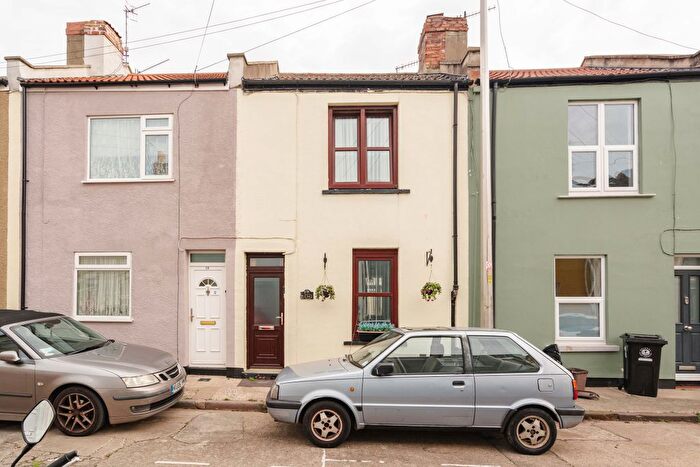 3 Bedroom Terraced House For Sale In Dartmoor Street, Bristol, BS3