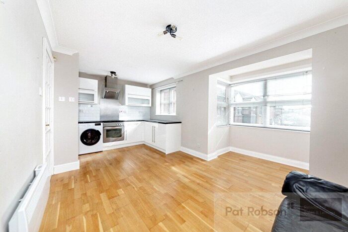 1 Bedroom Apartment To Rent In Portland Mews, Sandyford, Newcastle-Upon-Tyne, NE2