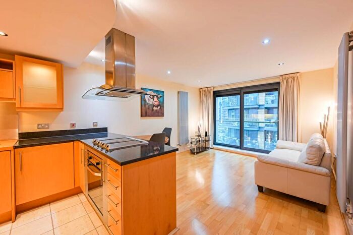 1 Bedroom Flat For Sale In Millharbour, , Canary Wharf, London, E14