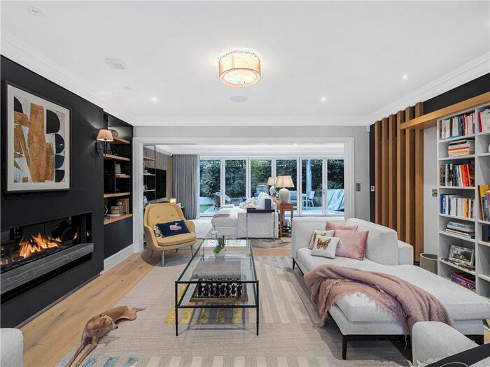 4 Bedroom Terraced House To Rent In Hopkins Close, London, W4