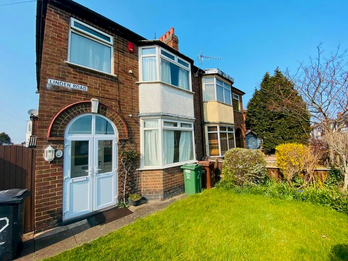 3 Bedroom Semi-Detached House To Rent In Linden Road, Loughborough, LE11