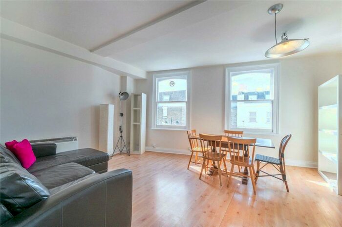 2 Bedroom Flat To Rent In Queens Crescent, London, NW5