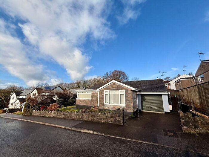 2 Bedroom Bungalow For Sale In Western Avenue, Liskeard, PL14