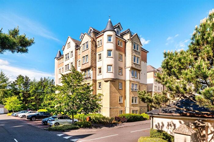 2 Bedroom Apartment For Sale In Eagles View, Livingston, EH54