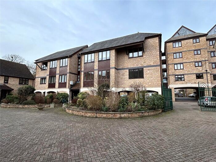 2 Bedroom Apartment For Sale In Long Street, Sherborne, Dorset, DT9