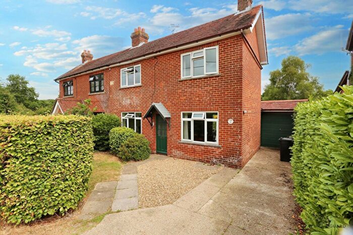 3 Bedroom Semi-Detached House For Sale In Manor Road, Durley, SO32