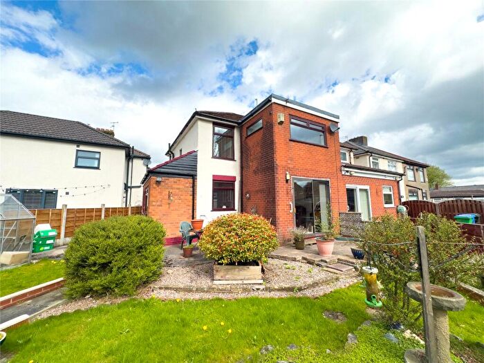 3 Bedroom Semi-Detached House For Sale In Rudyard Avenue, Middleton, Manchester, M24