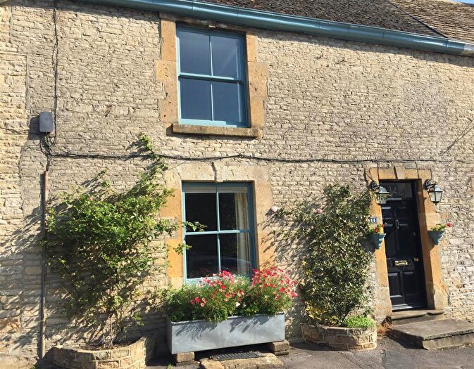3 Bedroom Town House For Sale In Stow On The Wold, Gloucestershire, GL54