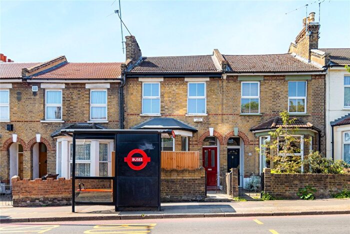 4 Bedroom Terraced House To Rent In Kenworthy Road, Hackney, London, E9
