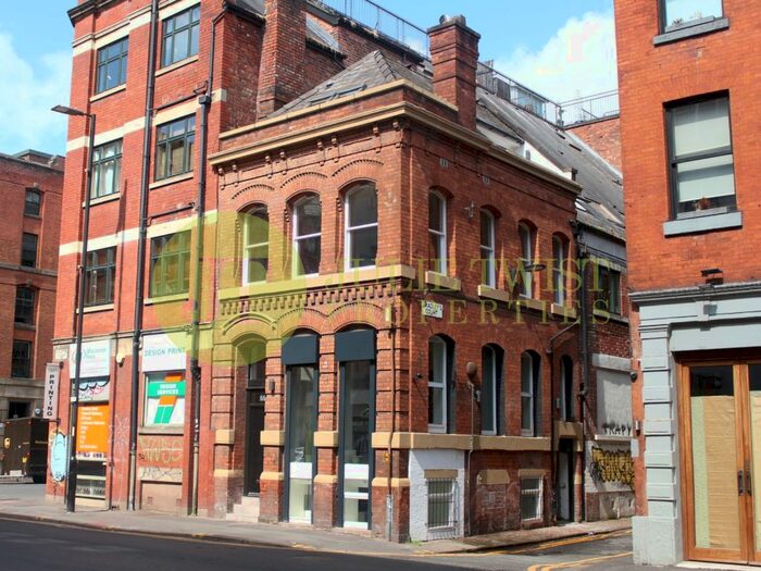 3 Bedroom Town House To Rent In Newton Street, The Pipe House, Manchester, M1