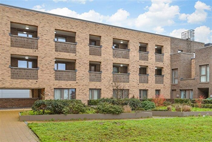 1 Bedroom Flat For Sale In Purley Way, Croydon, Surrey, CR0