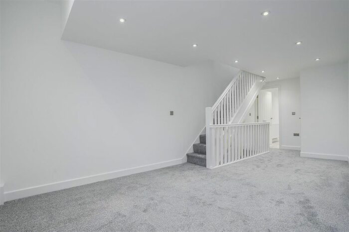 1 Bedroom Flat For Sale In Newchurch Road, Bacup, OL13