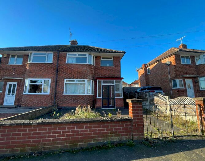 3 Bedroom SemiDetached House For Sale In Stratford Road, Off