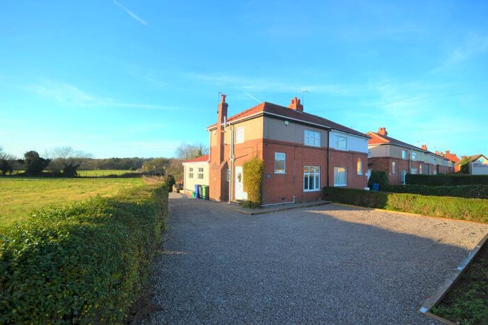 3 Bedroom Semi-Detached House To Rent In New Road, Branton, Doncaster DN3