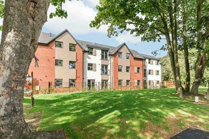 1 Bedroom Flat To Rent In Stratford Road, Shirley, Solihull, West Midlands, B90