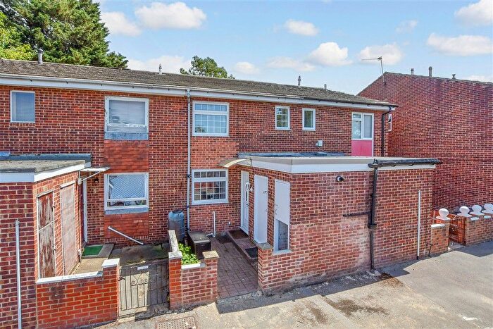 2 Bedroom Terraced House For Sale In Stanhope Close, Maidstone, Kent, ME14