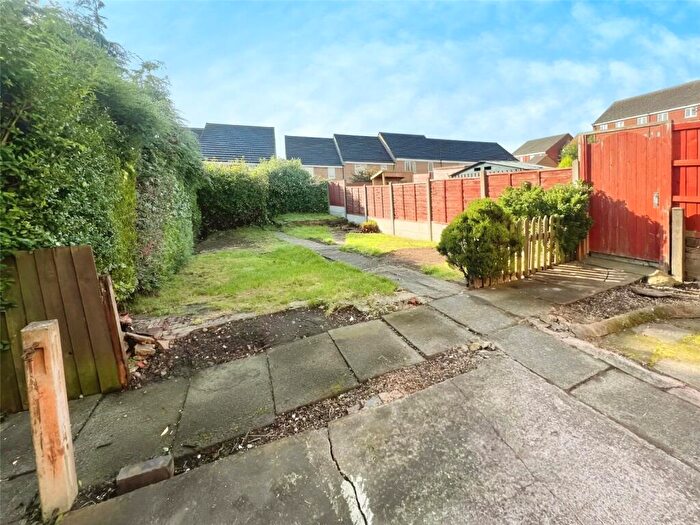 2 Bedroom End Of Terrace House To Rent In Nith Place, Dudley, West Midlands, DY1