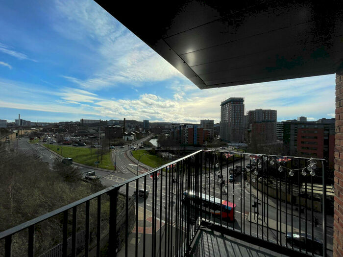 2 Bedroom Apartment To Rent In Chatham Street, Sheffield, South Yorkshire, S3