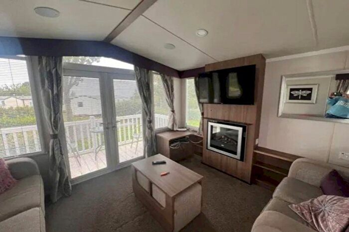 3 Bedroom Caravan For Sale In Chichester Lakeside Holiday Park, Vinnetrow Road, Chichester, West Sussex, PO20