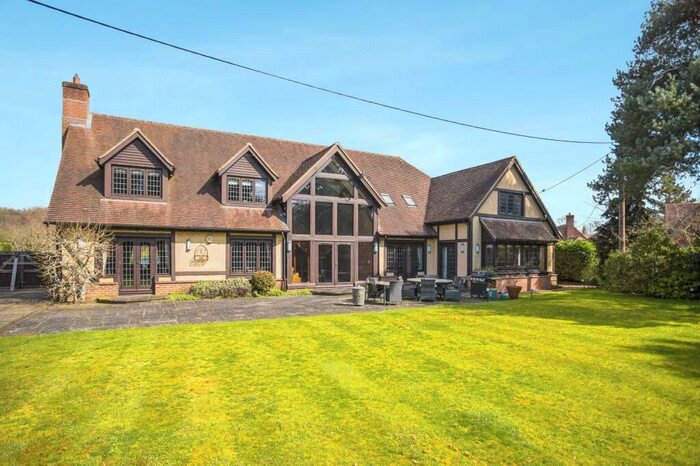 5 Bedroom Detached House For Sale In Doctors Lane, Hermitage, Thatcham, Berkshire, RG18