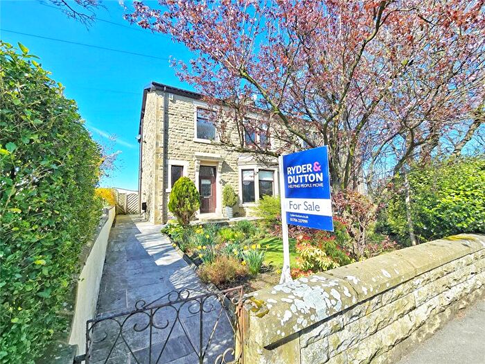 4 Bedroom Semi Detached House For Sale In Helmshore Road, Haslingden, Rossendale, BB4