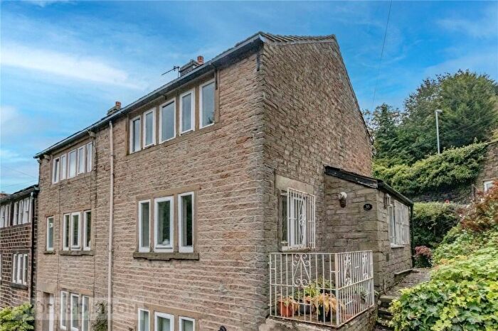 3 Bedroom End Of Terrace House For Sale In Wool Road, Dobcross, Saddleworth, OL3