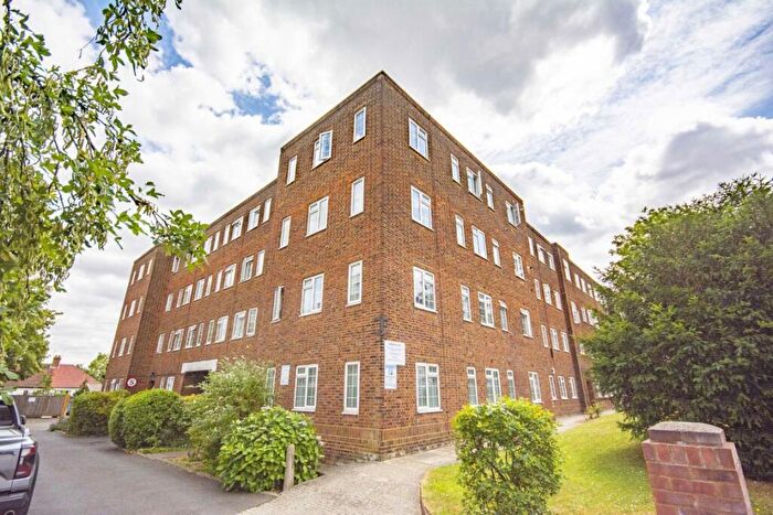 1 Bedroom Flat To Rent In Brent Street, London, NW4